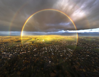 Rainbow gate