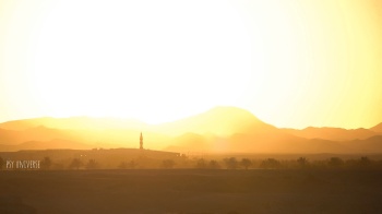 Absteigende Ägyptische Sonne