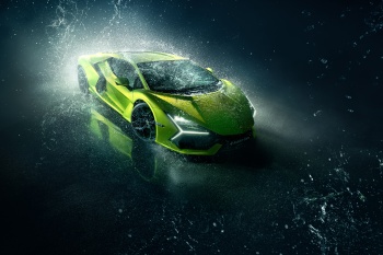Lamborghini Revuelto